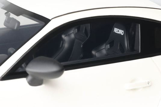 Toyota PANDEM GR86 BLANC 2023 GT SPIRIT 1:18