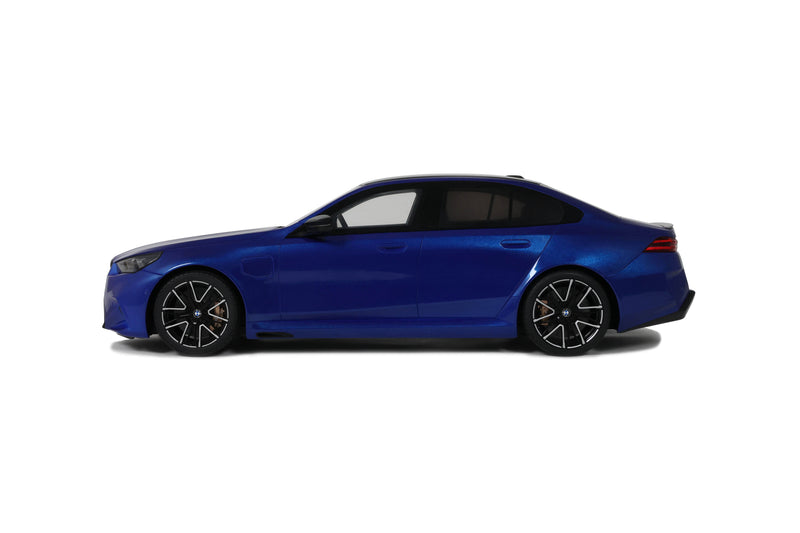 Chargez l&#39;image dans la visionneuse de la galerie, Bmw M5 MARINA BAY BLEU METALLIC 2024 GT SPIRIT 1:18
