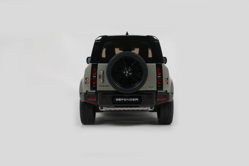 Chargez l&#39;image dans la visionneuse de la galerie, Land Rover DEFENDER P400 X-DYNAMIC HSE PANGEA VERT 2021 GT SPIRIT 1:18
