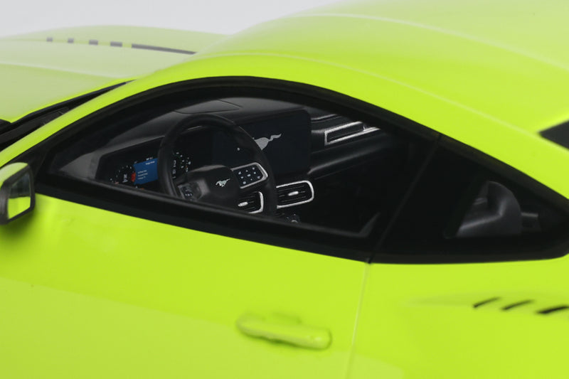 Laad de afbeelding in de Gallery-viewer, FORD RTR MUSTANG SPEC-3 GEEL 2025 GT SPIRIT 1:18
