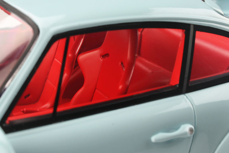 Chargez l'image dans la visionneuse de la galerie, Porsche 911 (993) GT 1996 TURQUOISE GT SPIRIT 1:18
