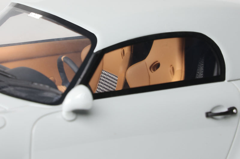 Chargez l&#39;image dans la visionneuse de la galerie, Porsche STROSEK MEGA 30 SPEEDSTER SPORT CLASSIC GRIS 2023 GT SPIRIT 1:18
