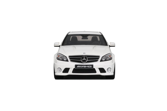 Mercedes-Benz C63 AMG BLANC DIAMANT 2007 GT SPIRIT 1:18