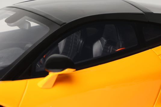 McLaren GTS ORANGE 2025 GT SPIRIT 1:18