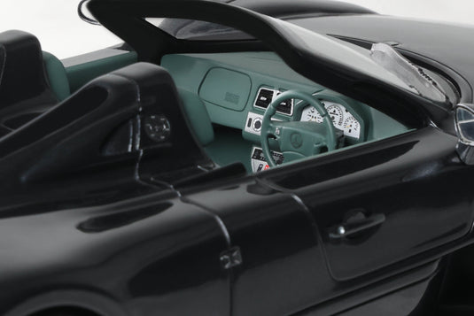 MERCEDES-BENZ CLK- GTR ROADSTER GREY 1999 GT SPIRIT 1:18
