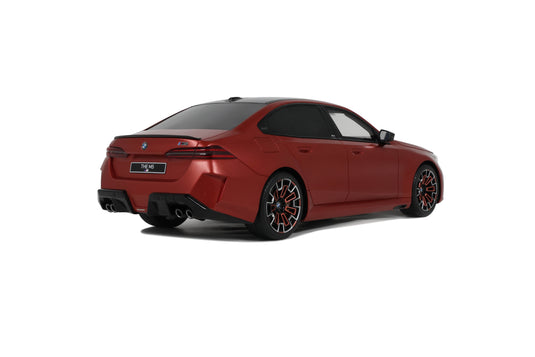 Bmw M5 PEABLE ORANGE PLAGE 2025 GT SPIRIT 1:18