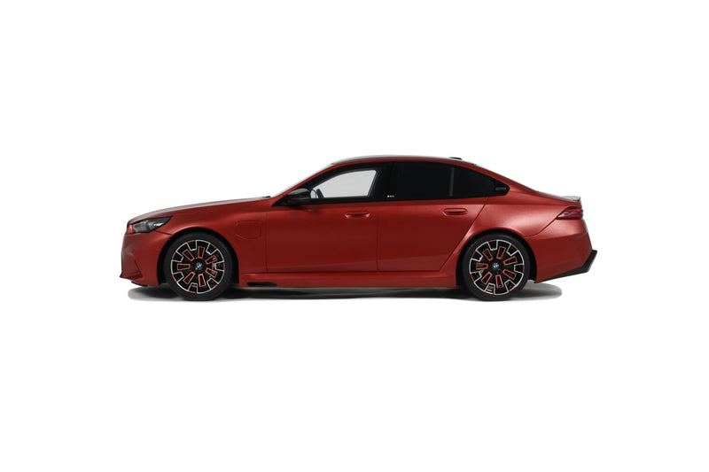 Chargez l'image dans la visionneuse de la galerie, Bmw M5 PEABLE ORANGE PLAGE 2025 GT SPIRIT 1:18
