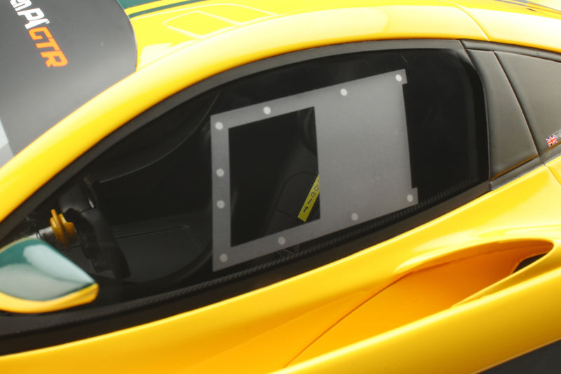 Chargez l'image dans la visionneuse de la galerie, MCLAREN P1 GTR SALON INTERNATIONAL DE L’AUTOMOBILE DE GENÈVE #51 2015 GT SPIRIT 1:8
