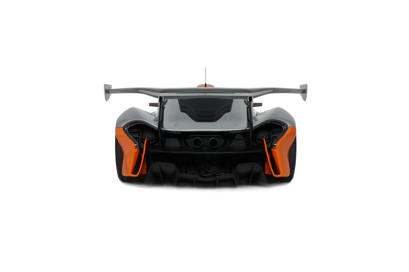 Load image into Gallery viewer, MCLAREN P1 GTR PEBBLE BEACH GREY 2014 GT SPIRIT 1:8
