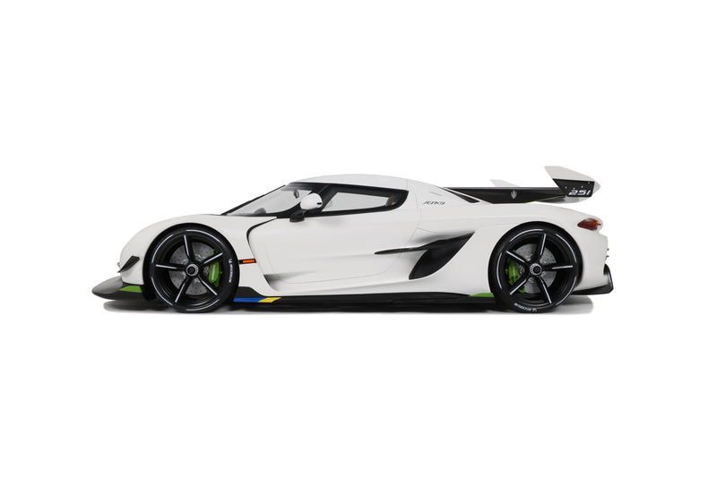 Load image into Gallery viewer, Koenigsegg JESKO WHITE 2019 GT SPIRIT 1:8
