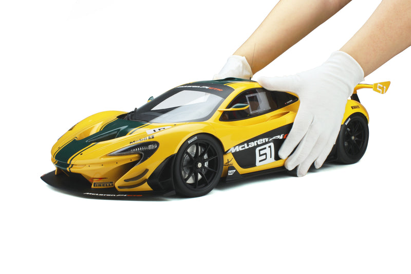Chargez l'image dans la visionneuse de la galerie, MCLAREN P1 GTR SALON INTERNATIONAL DE L’AUTOMOBILE DE GENÈVE #51 2015 GT SPIRIT 1:8
