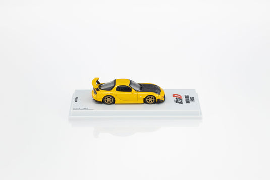 MAZDA RX7 (FD) INITIAL D AVEC LED 1995  + SYSTÈME DE SOCLE LED MOTN NOIR 2025 KYOSHO 1:64