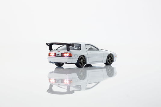 MAZDA SAVANNA RX-7 (FC) INITIAL D WITH LED 1995 + MOTN LED BASE SYSTEM BLACK 2025 KYOSHO 1:64