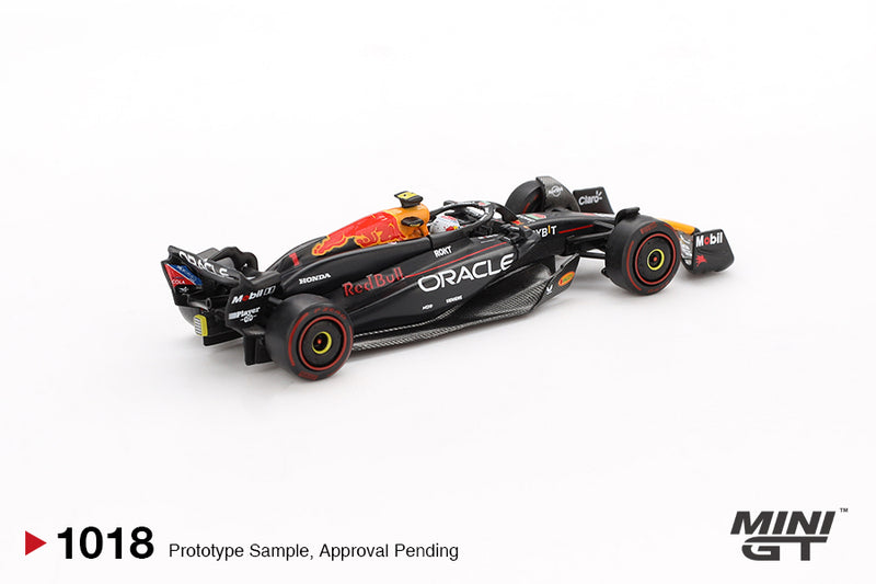 Load image into Gallery viewer, Redbull RACING RB20 #1 MAX VERSTAPPEN BAHRAIN GP WINNER 2024 (LHD) MINI GT 1:64
