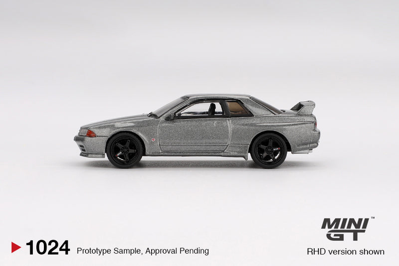 Laad de afbeelding in de Gallery-viewer, Nissan SKYLINE GT-R (NISMO BNR32 CRS VERSION) DONKER METAALGRIJS 1992 (RHD) MINI GT 1:64
