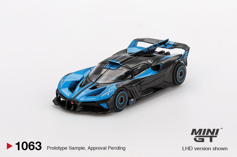 Chargez l&#39;image dans la visionneuse de la galerie, Bugatti BOLIDE PRÉSENTATION NOIR ET BLEU 2024 (LHD) MINI GT 1:64
