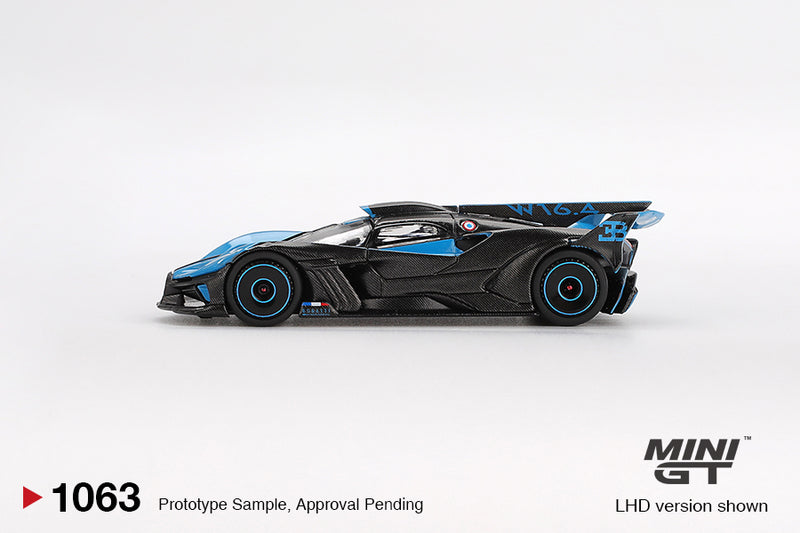 Chargez l&#39;image dans la visionneuse de la galerie, Bugatti BOLIDE PRÉSENTATION NOIR ET BLEU 2024 (LHD) MINI GT 1:64
