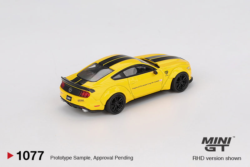 Chargez l&#39;image dans la visionneuse de la galerie, Ford MUSTANG LB-WORKS TRIPLE JAUNE 2015 MINI GT 1:64
