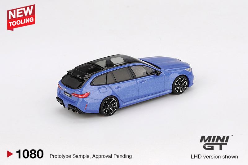 Chargez l&#39;image dans la visionneuse de la galerie, Bmw M5 (G99) TOURING BLEU MARINA BAY MÉTALLISÉ 2024 MINI GT 1:64
