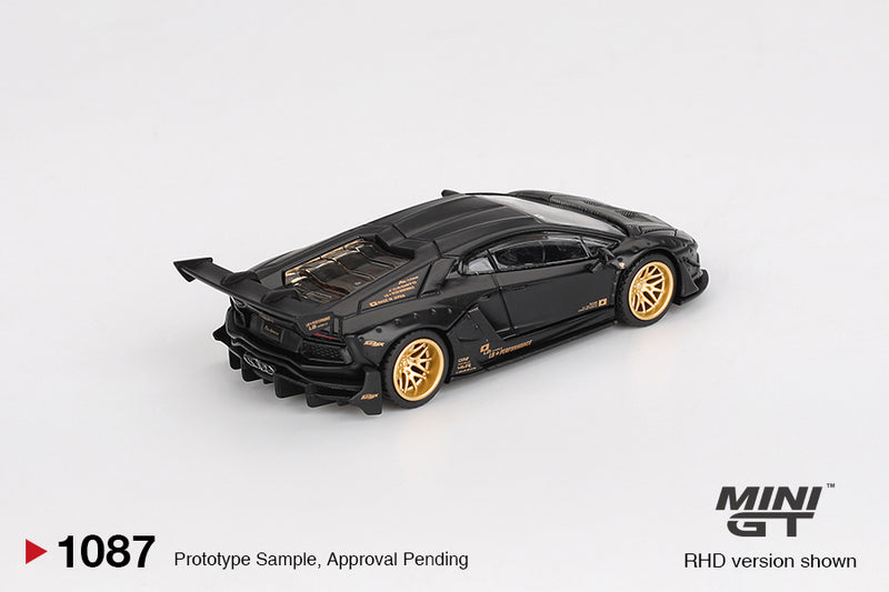 Laad de afbeelding in de Gallery-viewer, Lamborghini AVENTADOR LB- WORKS LIMITED EDITION MAT ZWART 2025 MINI GT 1:64
