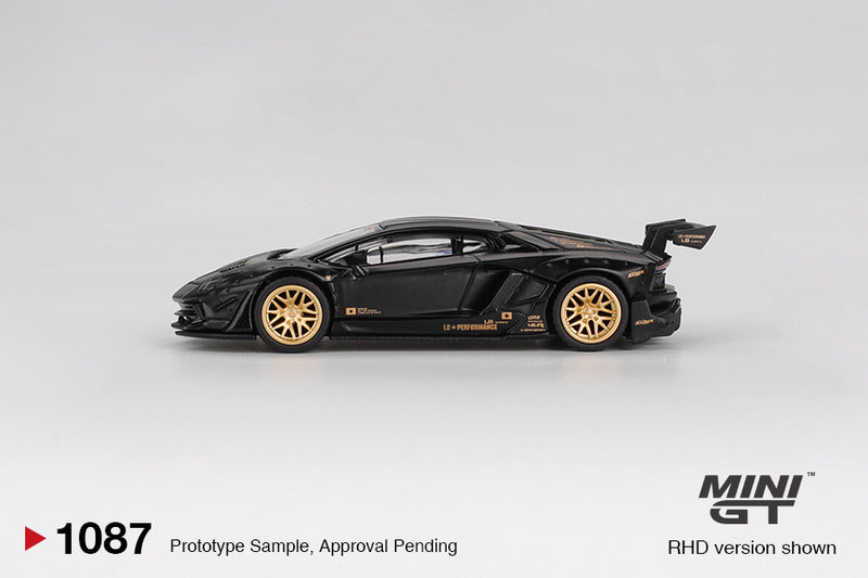Laad de afbeelding in de Gallery-viewer, Lamborghini AVENTADOR LB- WORKS LIMITED EDITION MAT ZWART 2025 MINI GT 1:64
