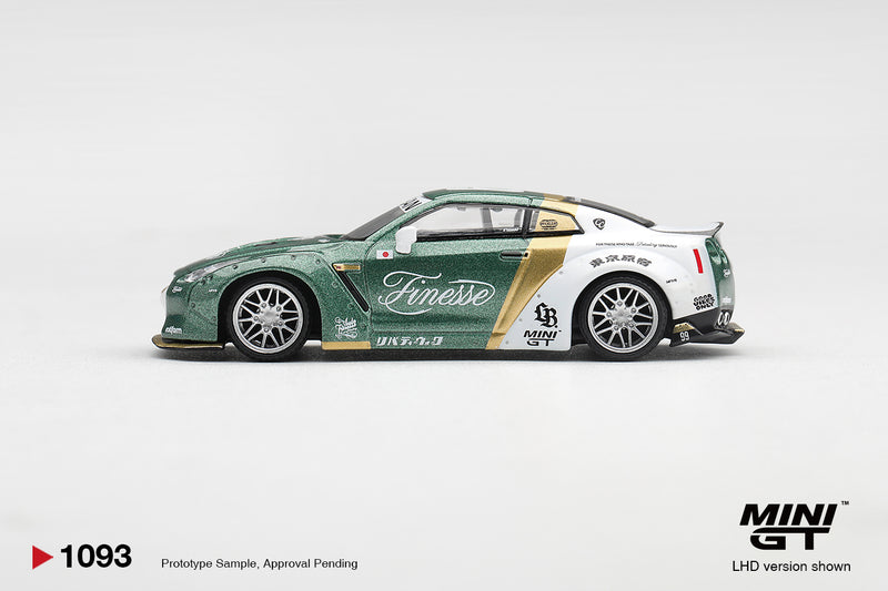 Laad de afbeelding in de Gallery-viewer, NISSAN GT-R R35 LB WORKS TYPE 1 WITH CUSTOM DUCKTAIL AUTO FINESSE 2025 MINI GT 1:64

