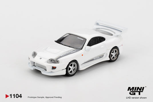 Toyota SUPRA MK4 (A80) VEILSIDE COMBAT V-I WIT PARELMETAAL 2014 (LHD) MINI GT 1:64