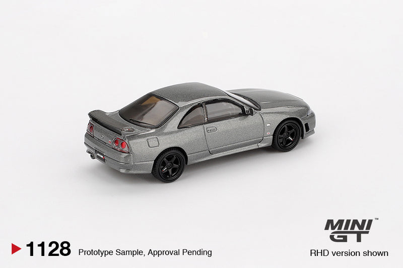 Chargez l&#39;image dans la visionneuse de la galerie, Nissan GTR (R33) NISMO BCNR33 CRS GRIS MÉTAL FONCÉ 1993 (RHD) MINI GT 1:64
