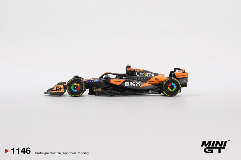 Chargez l&#39;image dans la visionneuse de la galerie, McLaren MCL38 #81 OSCAR PIASTRI GP DE HONGRIE F1 2024 (LHD) MINI GT 1:64
