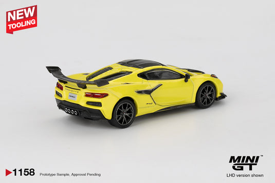 Chevrolet CORVETTE C8 ZR1 ACCELERATE YELLOW 2025 (LHD) MINI GT 1:64
