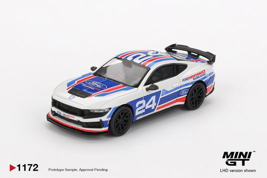 Ford MUSTANG DARK HORSE #24 ÉCOLE DE COURSE FORD PERFORMANCE 2025 (LHD) MINI GT 1:64