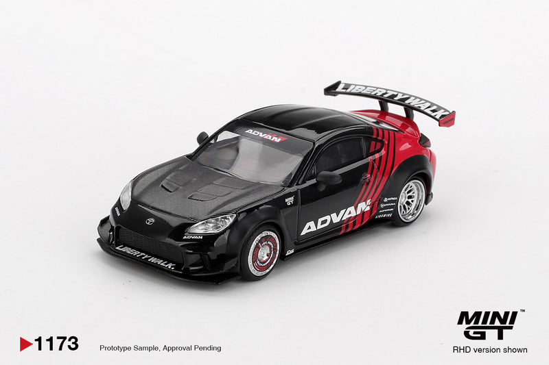 Chargez l&#39;image dans la visionneuse de la galerie, Toyota GR86 LB NATION ADVAN NOIR 2025 (RHD) MINI GT 1:64
