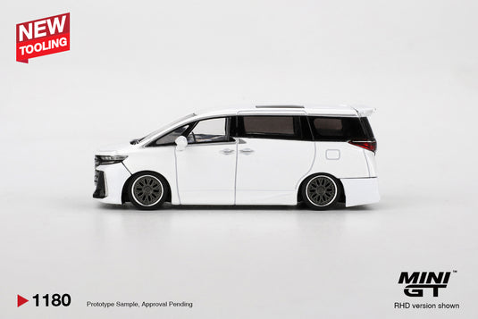 Toyota VELLFIRE 40 2025 (LHD) MINI GT 1:64