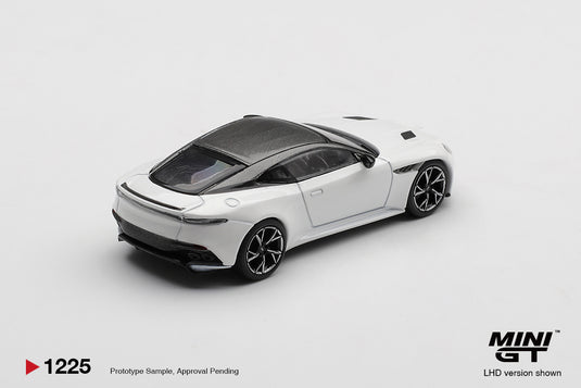 ASTON MARTIN BDS STRATUS BLANC 2024 (LHD) MINI GT 1:64