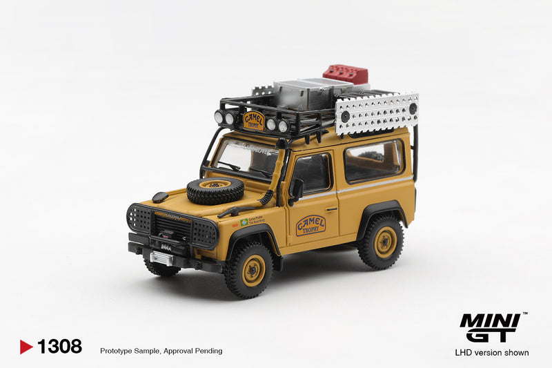 Chargez l'image dans la visionneuse de la galerie, LAND ROVER DEFENDER 90 ÉQUIPE CAMEL TROPHY BRÉSIL CAMEL TROPHY BORNEO 1985 MINI GT 1:64
