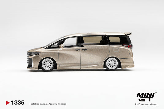 TOYOTA VELLFIRE 40 KUHL GOUD METALLIC 2026 MINI GT 1:64