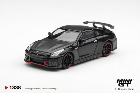NISSAN GT-R R35 NISMO ZWART 2024 MINI GT 1:64