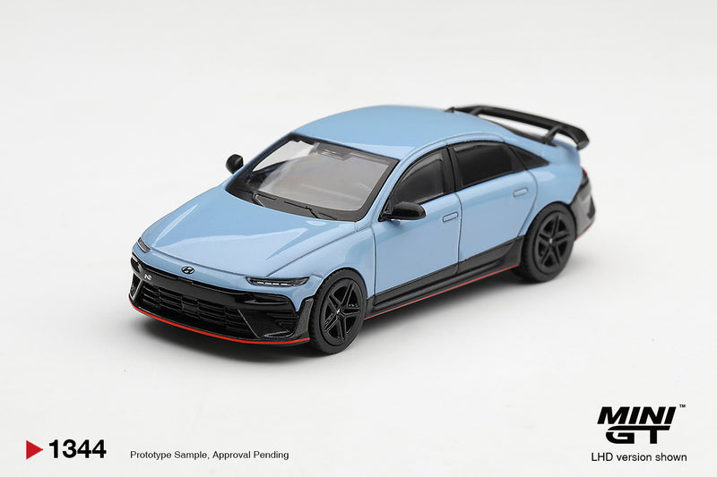 Laad de afbeelding in de Gallery-viewer, HYUNDAI IONIQ 6 N PERFORMANCE BLAUW MINI GT 1:64
