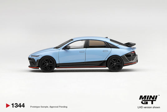 HYUNDAI IONIQ 6 N PERFORMANCE BLAUW MINI GT 1:64