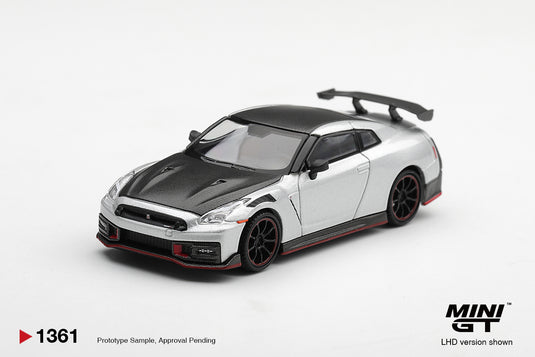 NISSAN GT-R R35 NISMO ARGENTÉ 2024 MINI GT 1:64