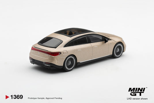 MERCEDES-BENZ EQS 53 SIGNATURE KALAHARI GOUD MAGNO 2025 MINI GT 1:64