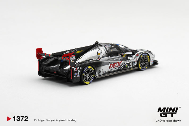 Chargez l'image dans la visionneuse de la galerie, CADILLAC V-SERIES R #40 CADILLAC WAYNE TAYLOR RACING DAYTONA 24 HRS 2025 MINI GT 1:64
