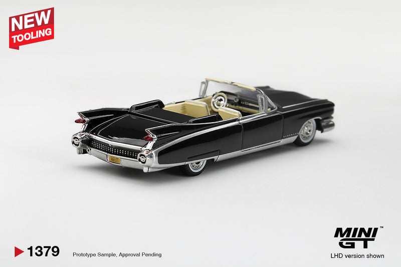 Laad de afbeelding in de Gallery-viewer, CADILLAC ELDORADO BIARRITZ ZWART 1959 MINI GT 1:64
