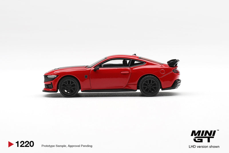 Laad de afbeelding in de Gallery-viewer, FORD MUSTANG DARK HORSE RACE ROOD 2025 (LHD) MINI GT 1:64
