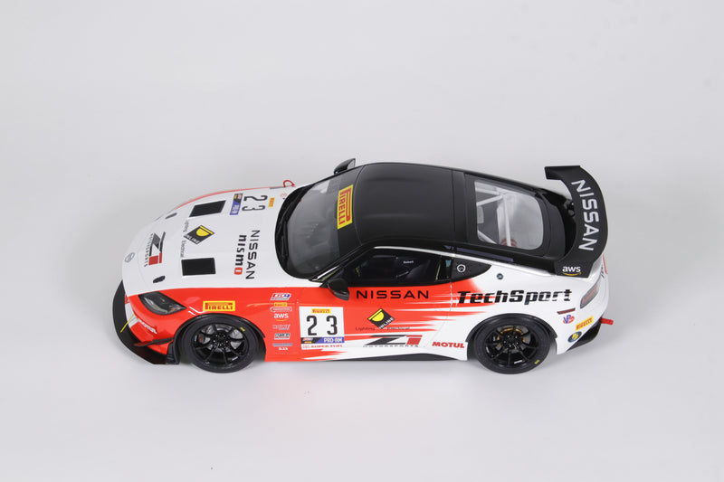 Laad de afbeelding in de Gallery-viewer, Nissan Z GT4 WIT #23 2023 OTTOmobile 1:18
