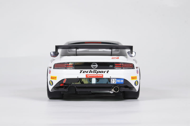 Laad de afbeelding in de Gallery-viewer, Nissan Z GT4 WIT #23 2023 OTTOmobile 1:18
