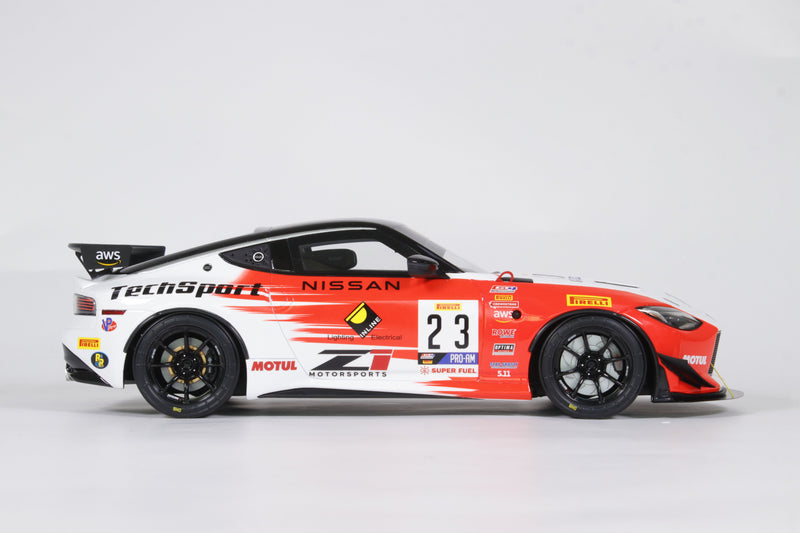 Laad de afbeelding in de Gallery-viewer, Nissan Z GT4 WIT #23 2023 OTTOmobile 1:18
