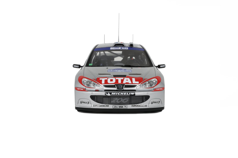 Load image into Gallery viewer, Peugeot 206 WRC PANIZZI TDC SILVER 2002 OTTOmobile 1:18
