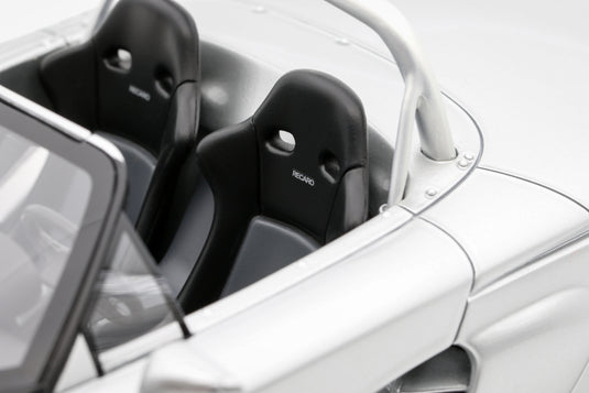Renault SPIDER TITAN GREY 1999 OTTOmobile 1:18