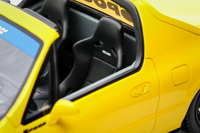 Load image into Gallery viewer, Honda CIVIC DEL SOL SPOON PHOENIX YELLOW 1996 OTTOmobile 1:18
